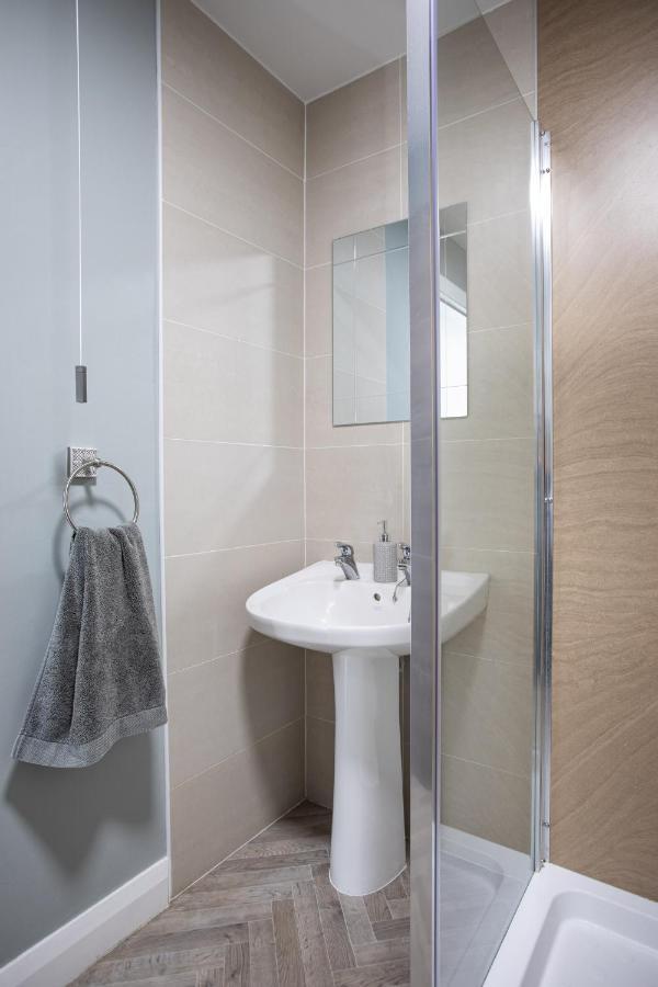 New Lisburn Road Apartment - Free Parking بلفاست المظهر الخارجي الصورة