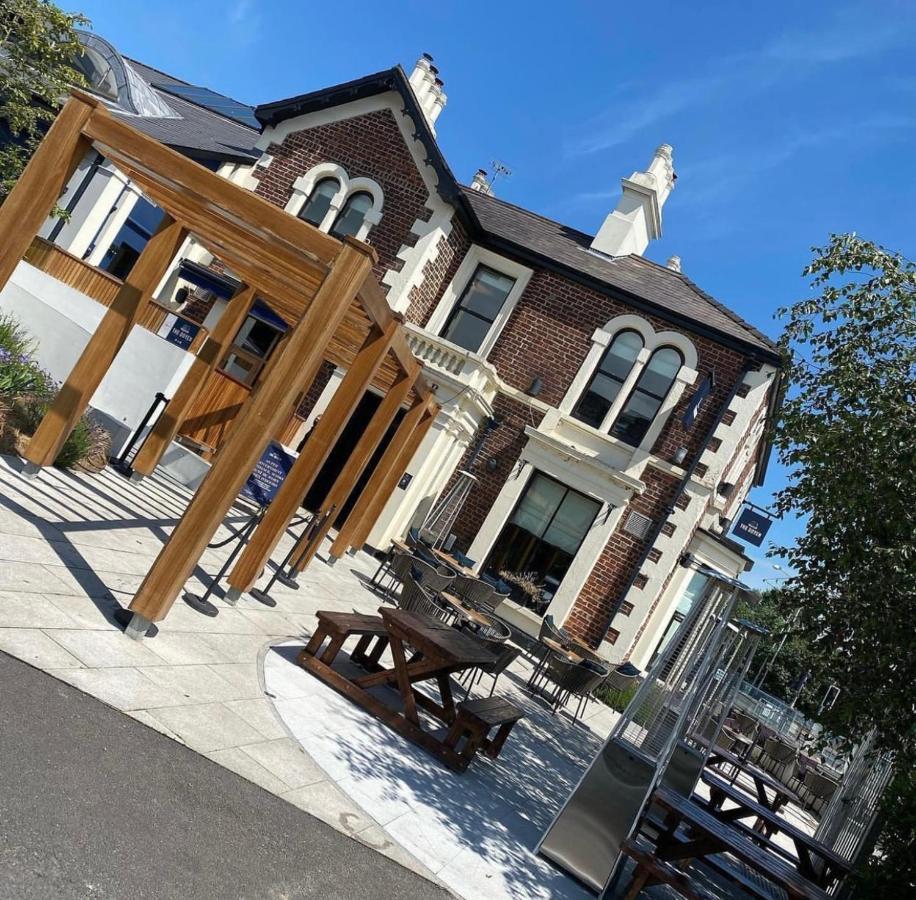 New Lisburn Road Apartment - Free Parking بلفاست المظهر الخارجي الصورة