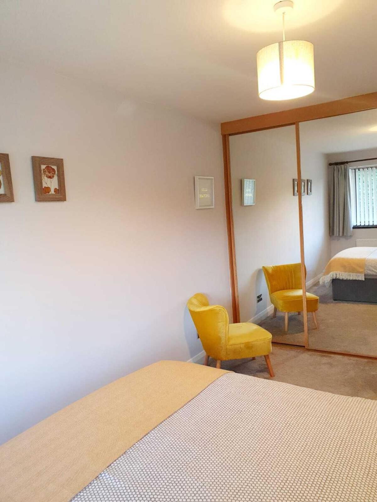 New Lisburn Road Apartment - Free Parking بلفاست الغرفة الصورة