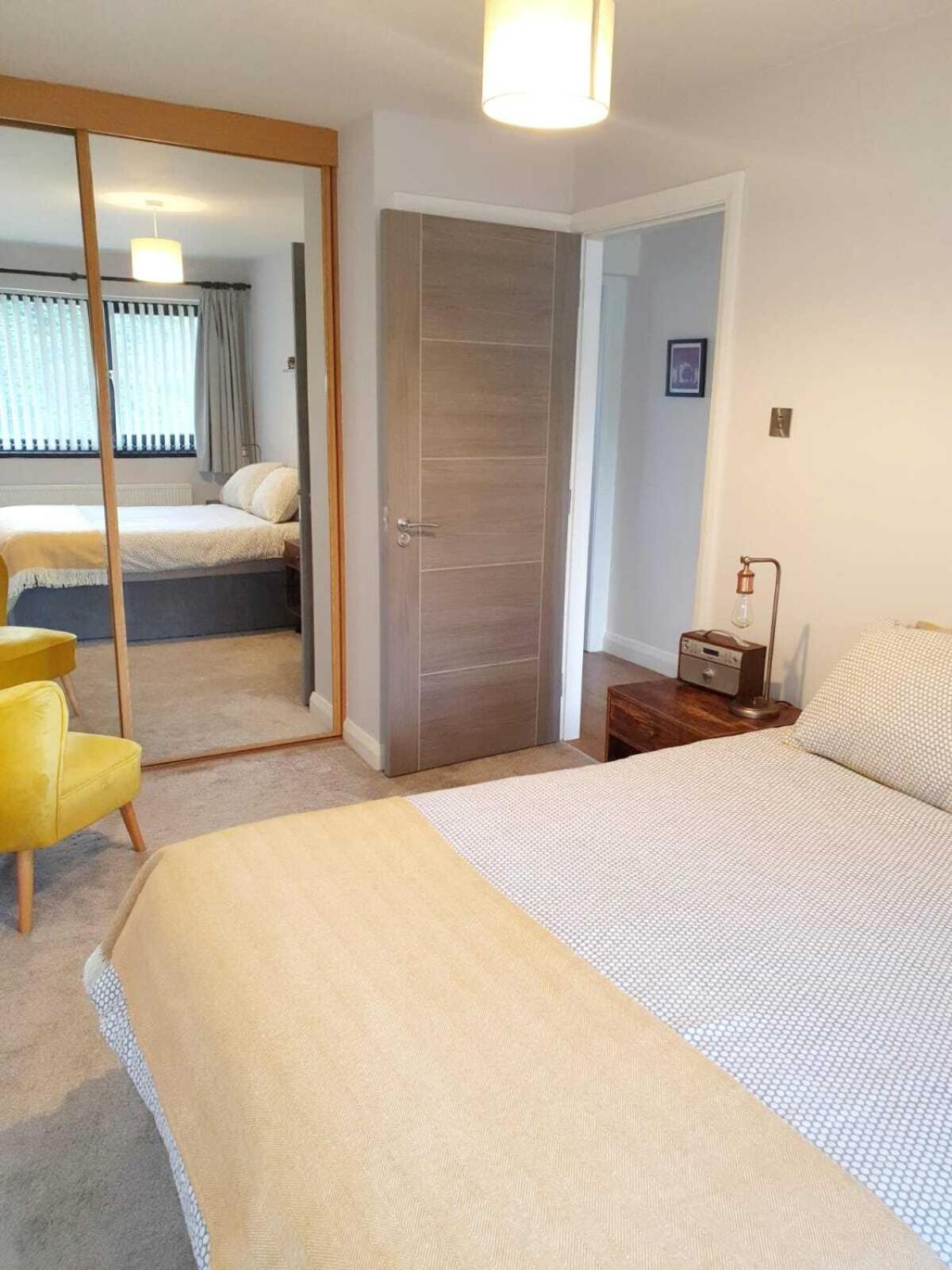 New Lisburn Road Apartment - Free Parking بلفاست الغرفة الصورة